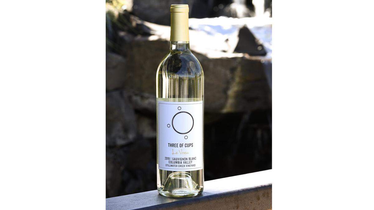 The Three of Cups 2019 Stillwater Creek Vineyard Le Voeu Sauvignon Blanc earned a gold medal at the 2020 Cascadia International Wine Competition in Lewiston, Idaho.