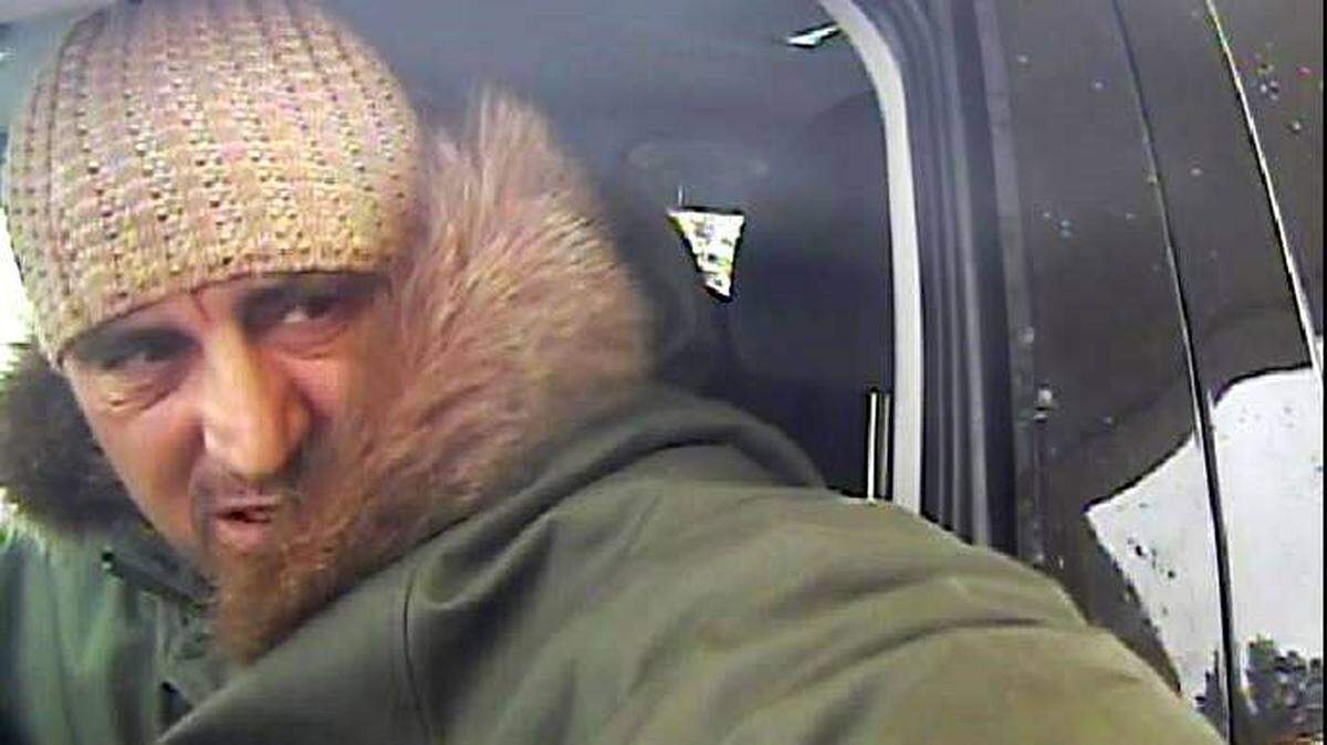 Pasco police are trying to find information about this man who reportedly tried using 25 stolen credit card accounts to steal money at HAPO Credit Union branches
