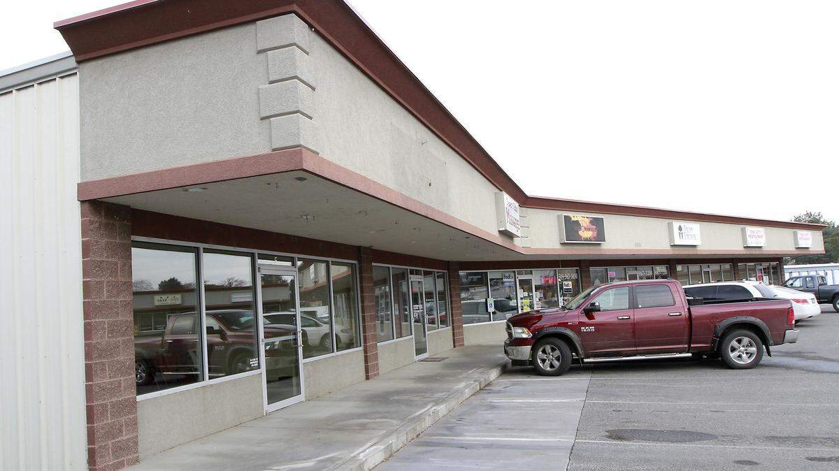 The West Richland branch of the Tri-Cities Food Bank has closed for good after 20 months of providing food to the hungry.