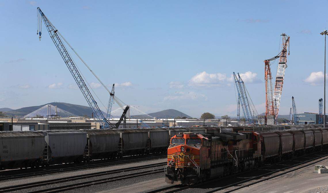 The Port of Pasco is finalizing an agreement to turn a neglected area of land at the Big Pasco Industrial Park into a rail hub serving Northwest ports in Seattle and Tacoma.