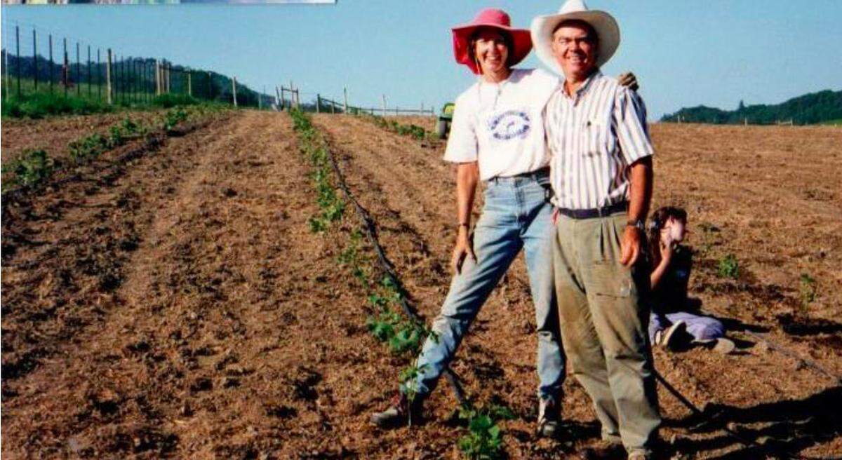Hilda and Earl Jones spent Memorial Day 1995 planting the first Tempranillo vines at Abacela in Roseburg, Ore. (Photo
