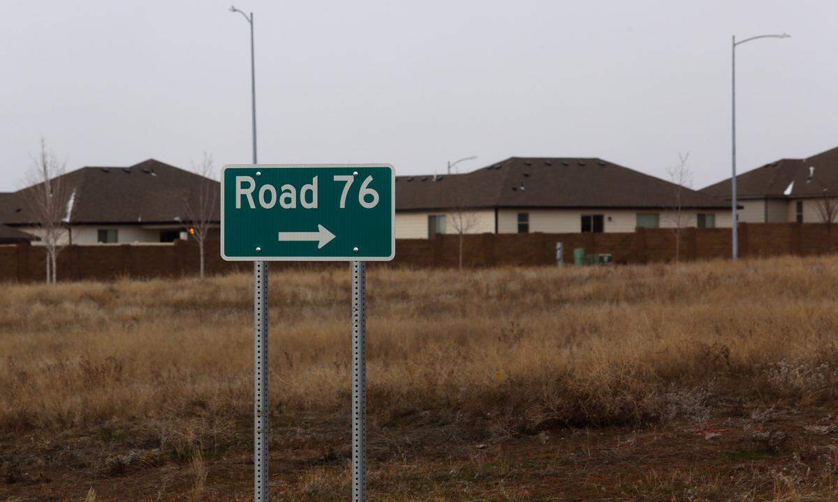 Pasco wants to build a $30 million overpass at Road 76 across the interstate and connecting her at Chapel Hill Boulevard.