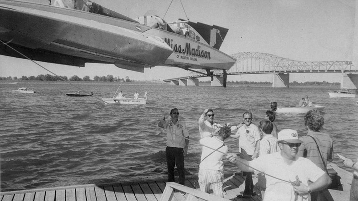 Vintage hydros from WA museum make a splash at Tri-Cities Water Follies. Seafair is next