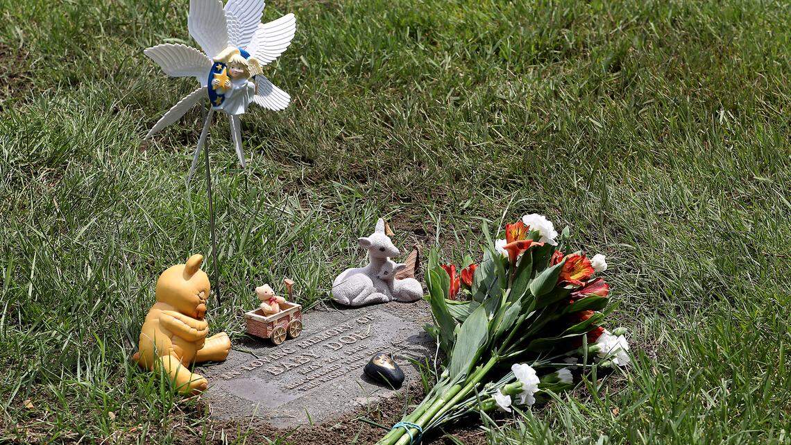 Baby found in Tri-City landfill 37 years ago reburied after DNA testing