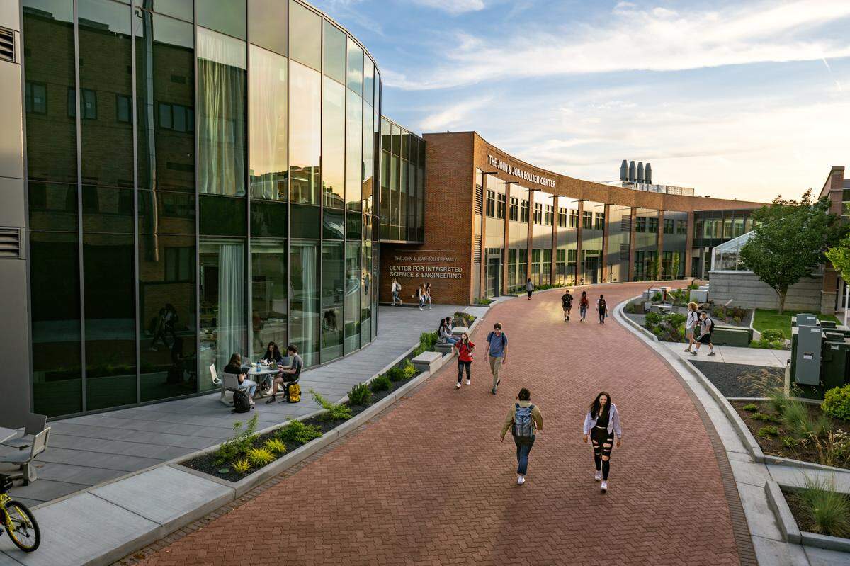 Students outside of The John & Joan Bollier Center for Integrated Science & Engineering.