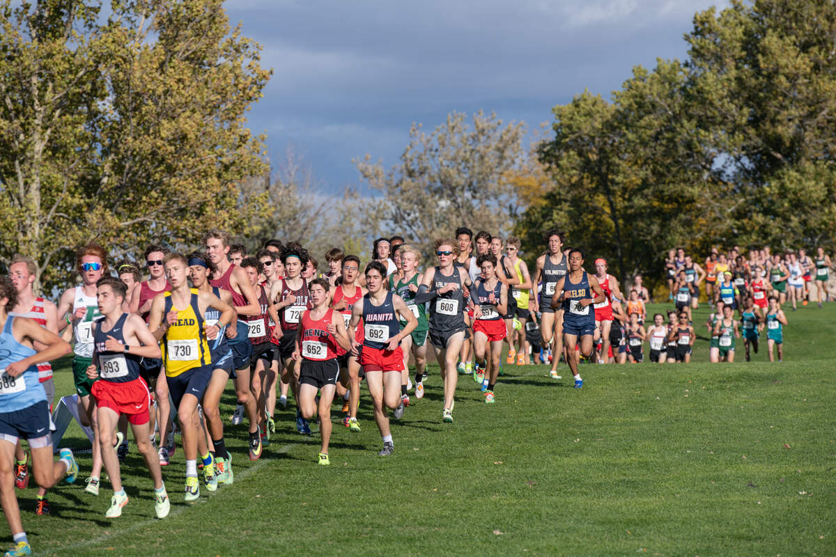 About 1,000 teens competed in the wind Saturday at Sun Willows Golf Course in Pasco in the WIAA State High School Cross Country championships.