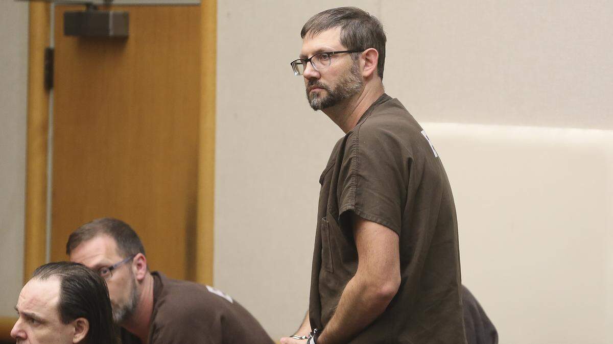 Matthew J. Lowe appeared in September 2019 in Benton County Superior Court in Kennewick, WA on child sexual exploitation allegations.