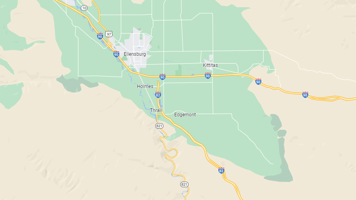 Two Kennewick adults and 2 small children were injured in a crash at Interstates 82 and 90 Sunday morning.