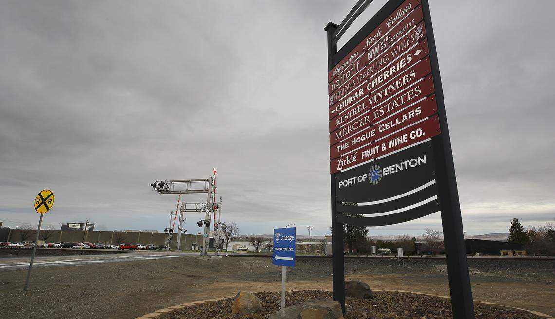 Tree Top Inc. has made an offer to the Port of Benton to buy an additional 40 acres of orchard property adjacent to the processing plant.