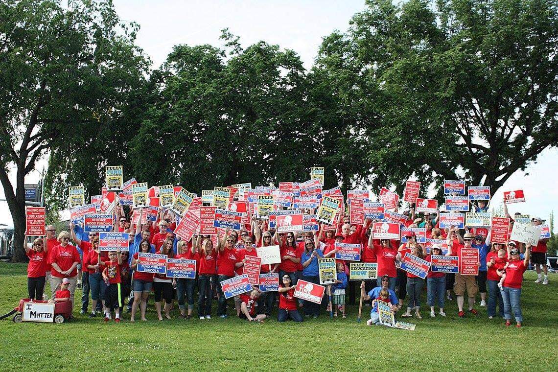 Richland teachers rallied recently. On Wednesday they overwhelmingly approved a new three-year contract.
