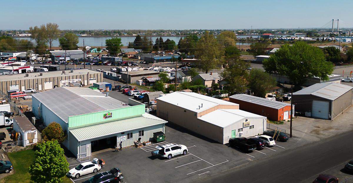 The Kennewick branch of the Tri-Cities Food Bank is in downtown Kennewick at 420 W. Deschutes Ave.