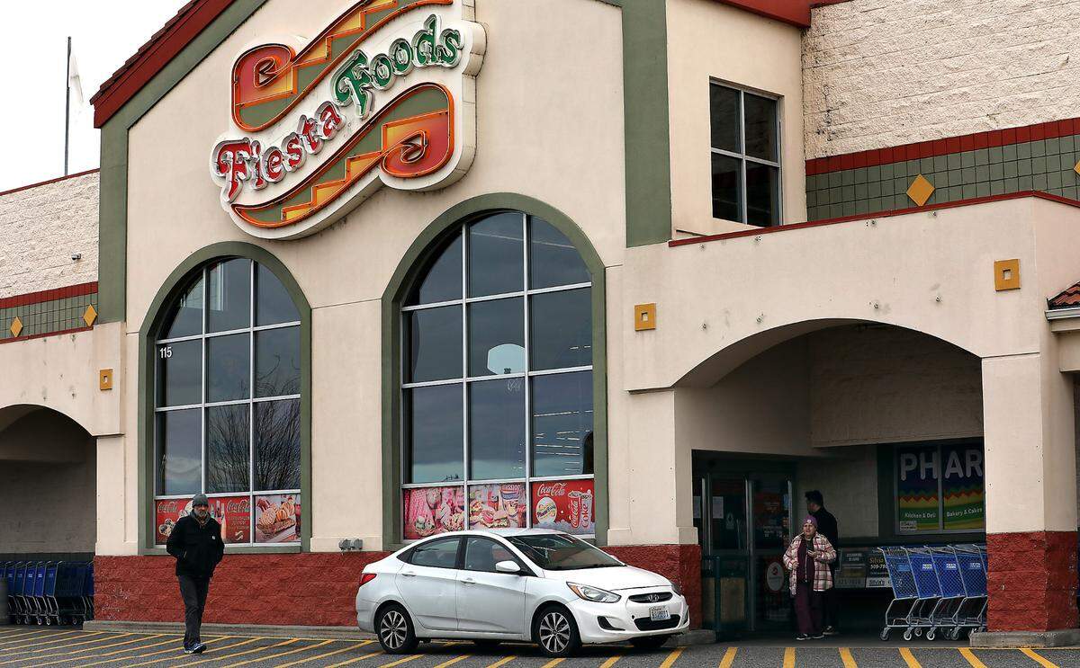 Customers discover the Fiesta Foods grocery store at 115 South 10th Ave. to be closed Monday morning to recognize a “Day Without Immigrants.” The nationwide event is organized mostly through social media.