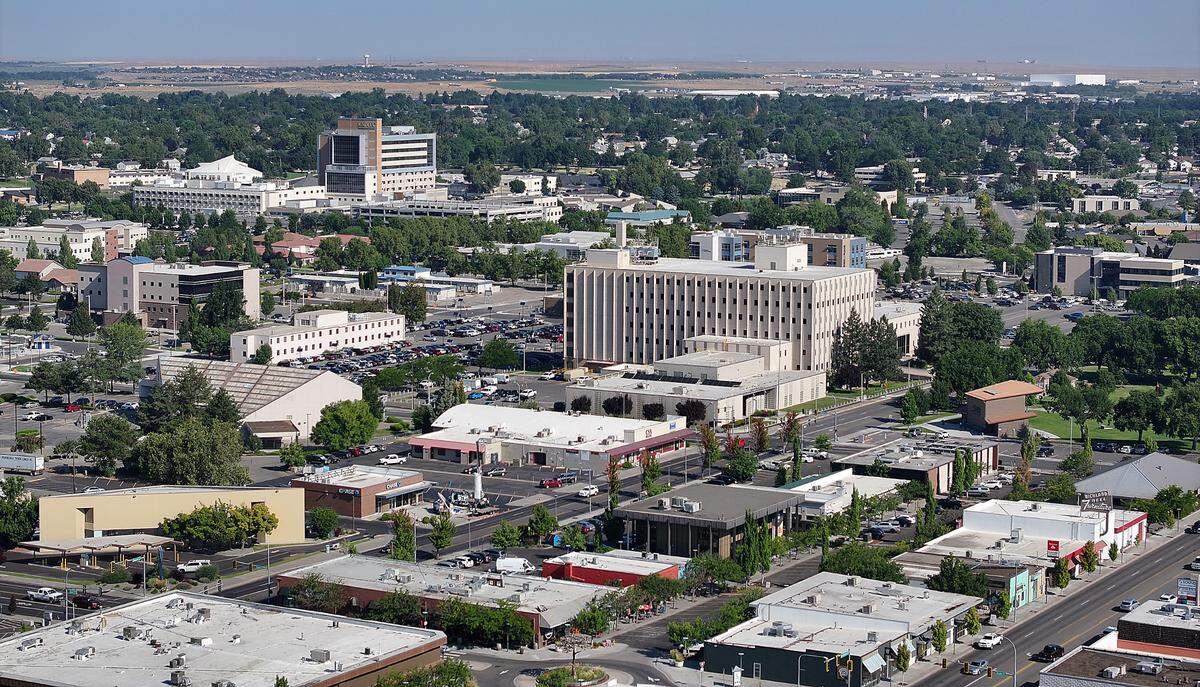 The federal government dominates the Tri-Cities’ economy but neither Benton nor Franklin counties is among the Top 10 counties in Washington for direct federal jobs.&nbsp;The Federal Building is shown here in Richland.