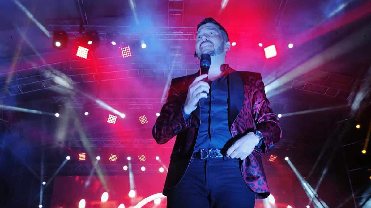Banda artist Luis Angel “El Flaco” Rivera plans a concert in the Tri-Cities this summer.