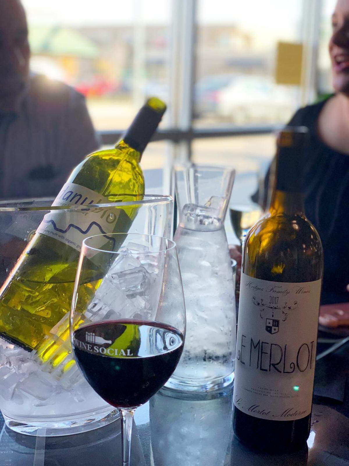 Wine Social is a new Champagne and wine bar on The Parkway in Richland.