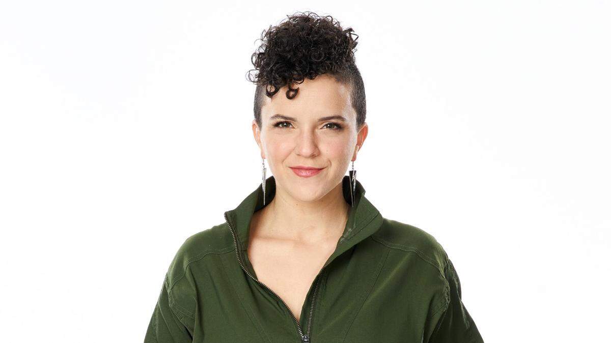 Kennewick High’s 2009 valedictorian Katie Krupin, whose stage name is Halley Greg, earned a spot on NBC’s The Voice. The show aired Monday night.