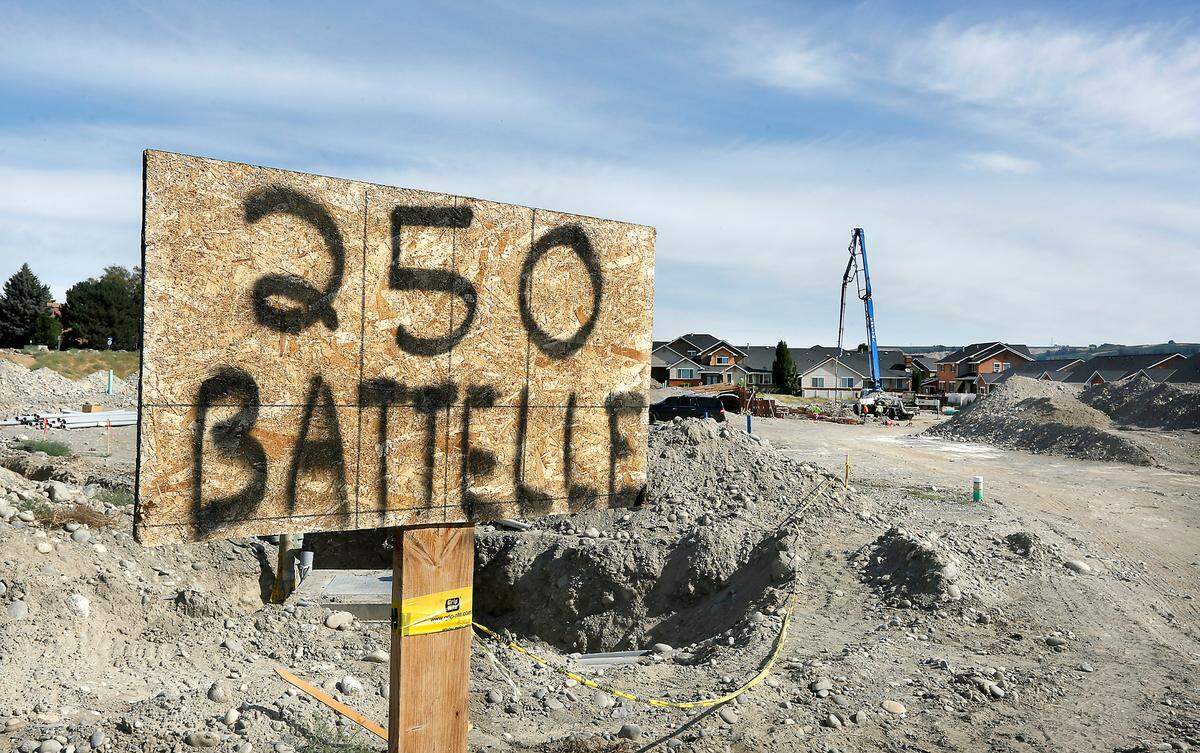 Cedar and Sage of Cle Elum is building the new apartments next to the Columbia River in north Richland.