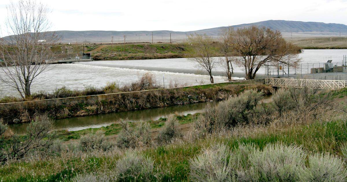 The Wanawish Dam on the Yakima River between Benton City and West Richland. Formerly known as Horn Rapids Dam.