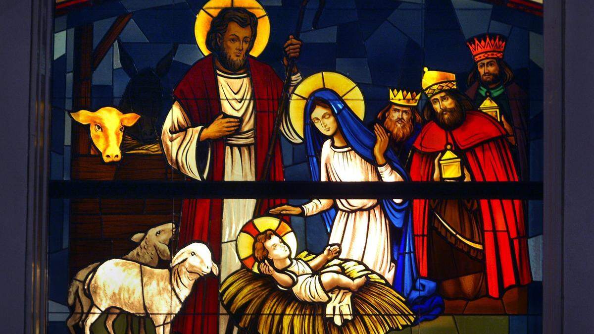 Share the gift of love this Christmas season, writes Bea Hines, and be thankful for the gifts that God has given you.