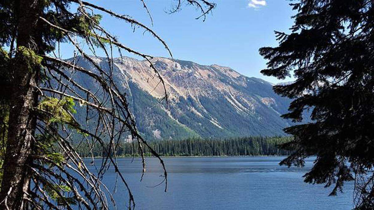 Bumping Lake looking at Nelson Ridge. 