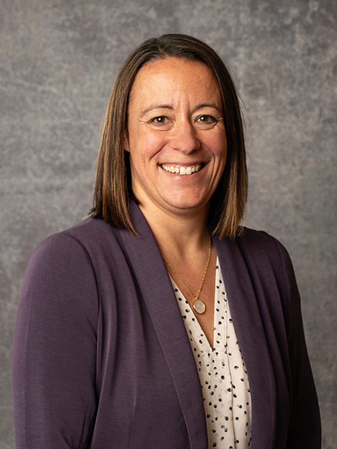 Erin Erdman is currently the City Manager for the city of Battle Ground. She is a finalist for Kennewick’s City Manager role.