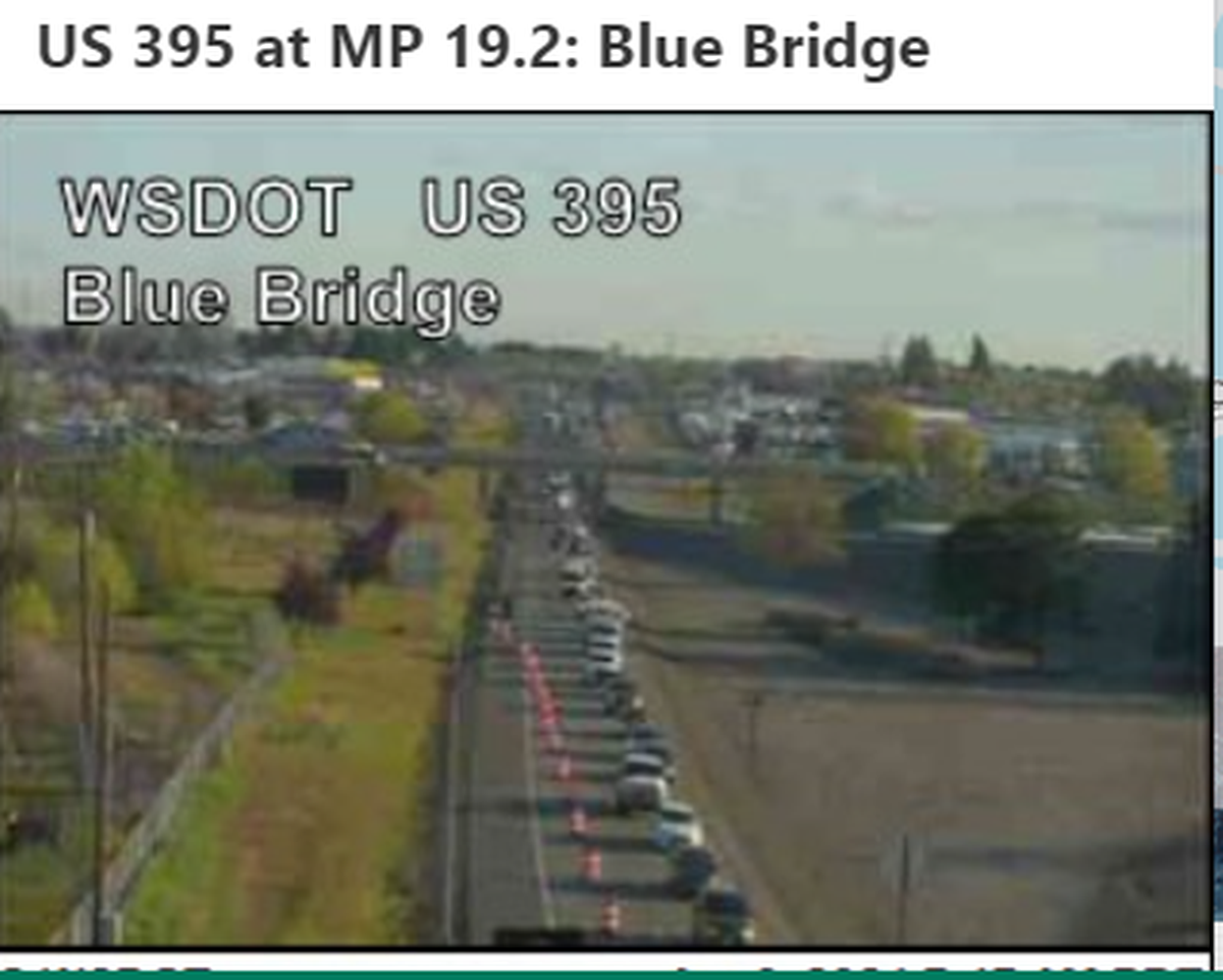 An early morning semi rollover accident just south of the blue bridge in Kennewick is snarling traffic on Highway 395 through Kennewick Tuesday morning.