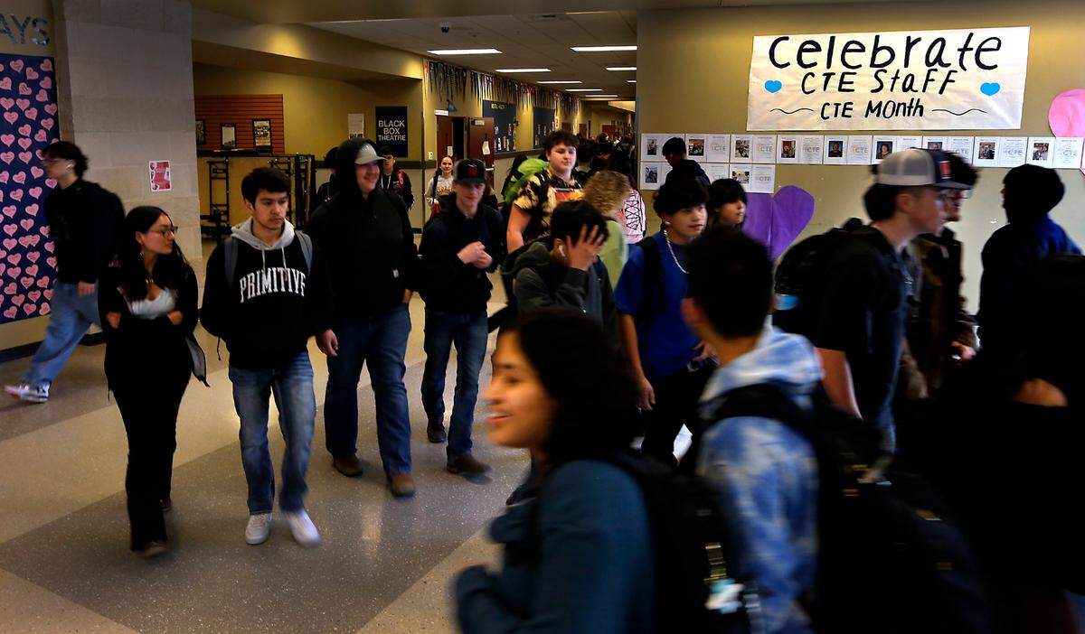 Congestion in the intersection of main hallways as students change classrooms at Chiawana High School in Pasco.