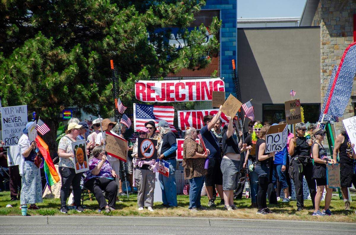 Thousands gathered Saturday, June 14, along Columbia Center Boulevard in Kennewick, Washington, for the nationwide “No Kings” protest. They demonstrated against President Donald Trump’s policies and against arrests made in the Hispanic community by U.S. Immigration and Customs Enforcement, or ICE.