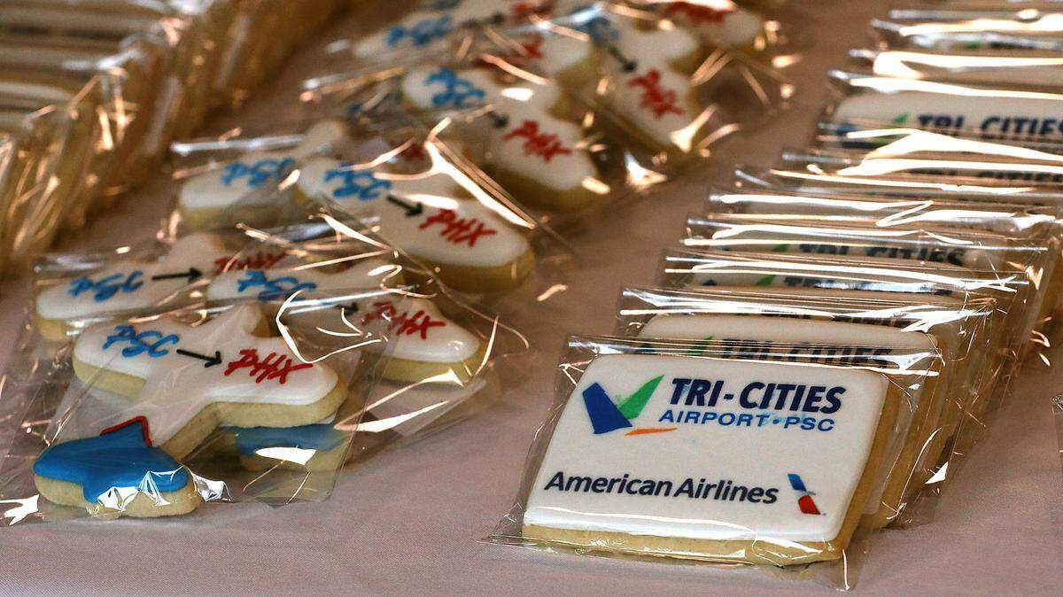 Custom cookies for the inaugural American Airlines flight with new non-stop service to Phoenix Sky Harbor International Airport at the Tri-Citie Airport in Pasco.