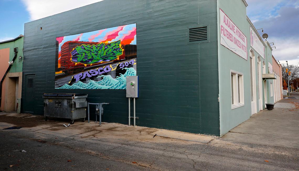 Artist Joey Armstrong painted a mural near 402 W. Lewis St. in downtown Pasco.