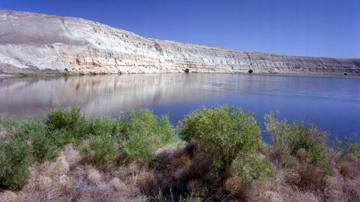 Columbia Riverkeeper says the Department of Energy should consider how people may use the Hanford nuclear reservation long into the future as it makes decisions today about removing radioactive soil or cleaning up polluted groundwater that flows toward the Columbia River.
