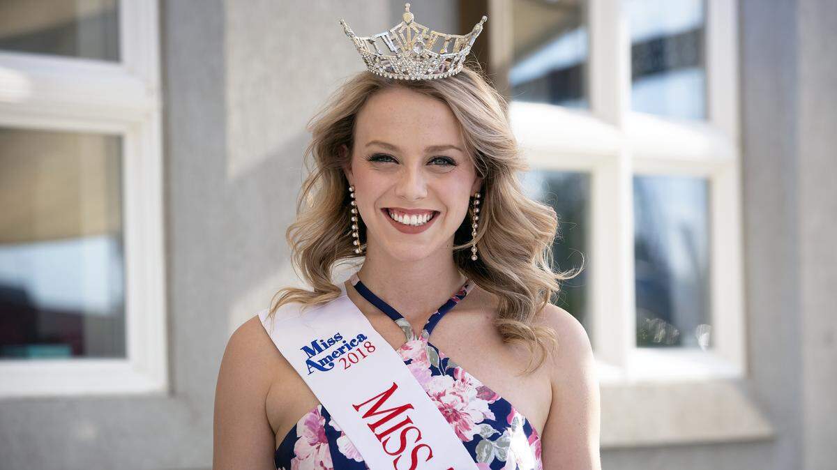 Miss Tri-Cities Hannah Mowry will be competing in the Miss Washington Pageant next weekend in Burien at the Highline Performing Arts Center.