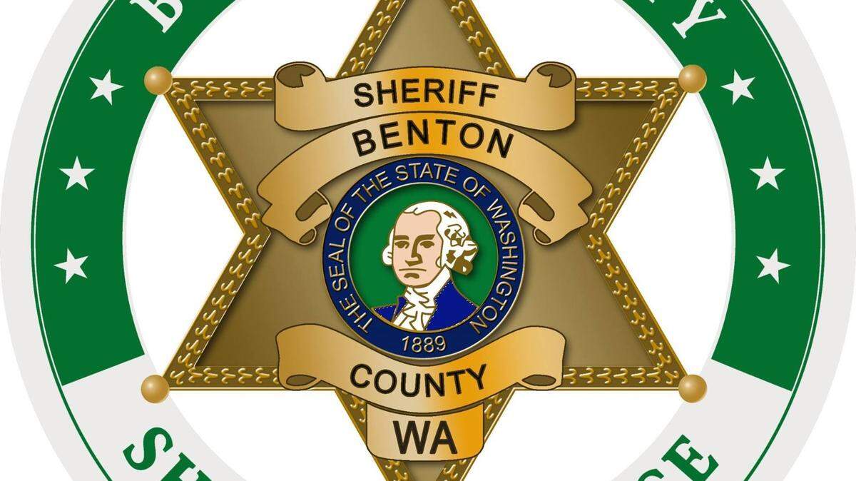 The Benton County Republican Party’s nominating committee questioned seven applicants to fill the open sheriff position after Sheriff Jerry Hatcher was recalled by voters.