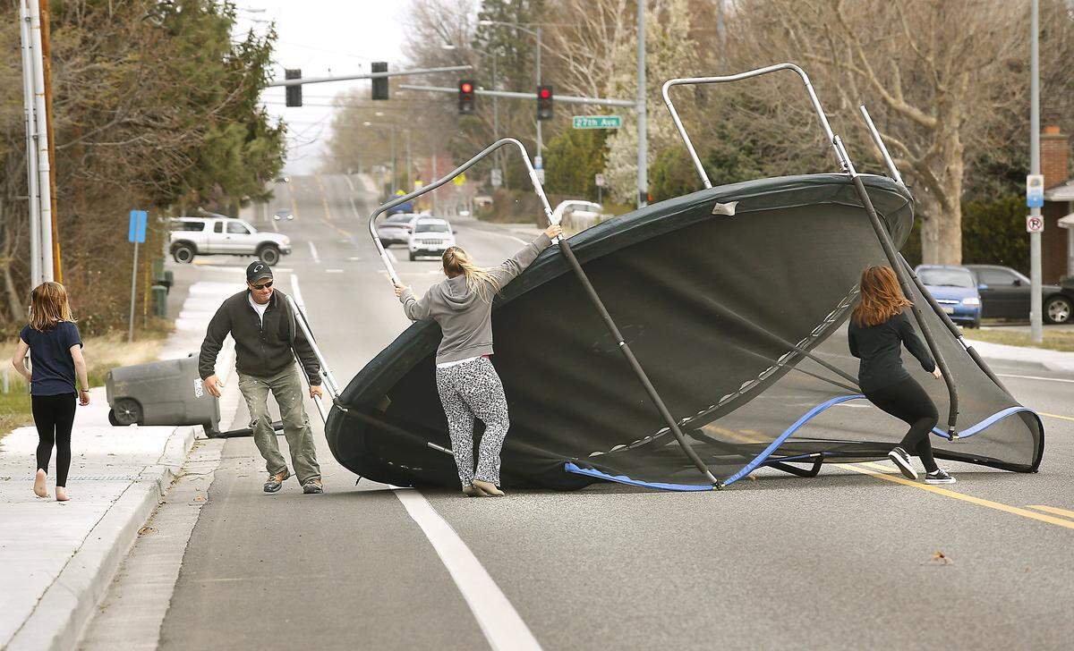 Don’t forget to secure your trampoline. The National Weather Service has issued a wind advisory for much of Eastern Washington starting at 3 p.m. Sunday.