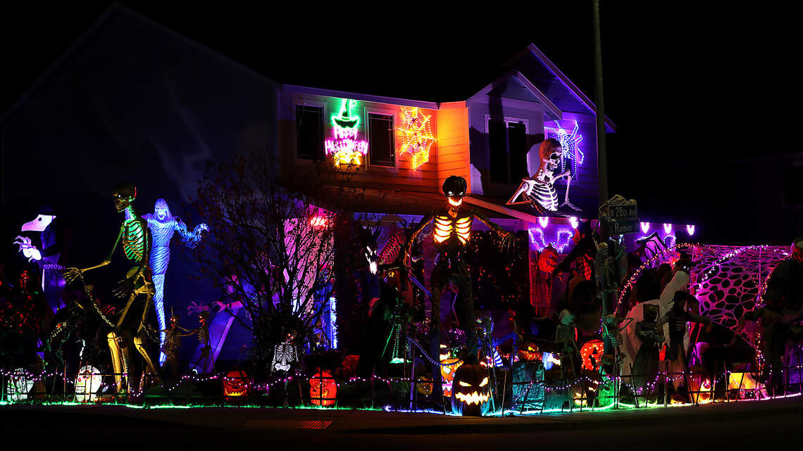 Meet the man who turned his Kennewick front yard into a Halloween fright zone