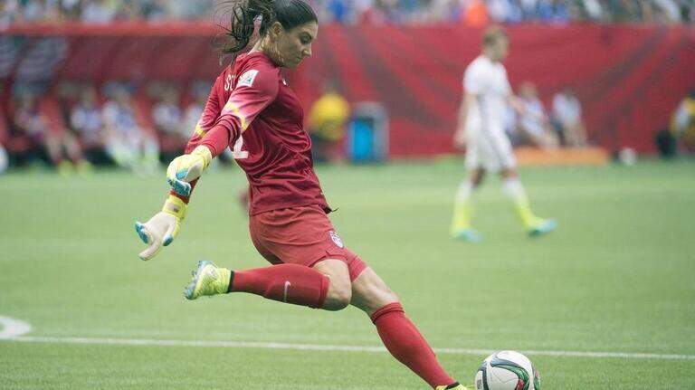 Soccer legend and WA native Hope Solo to auction FIFA, Olympic memorabilia