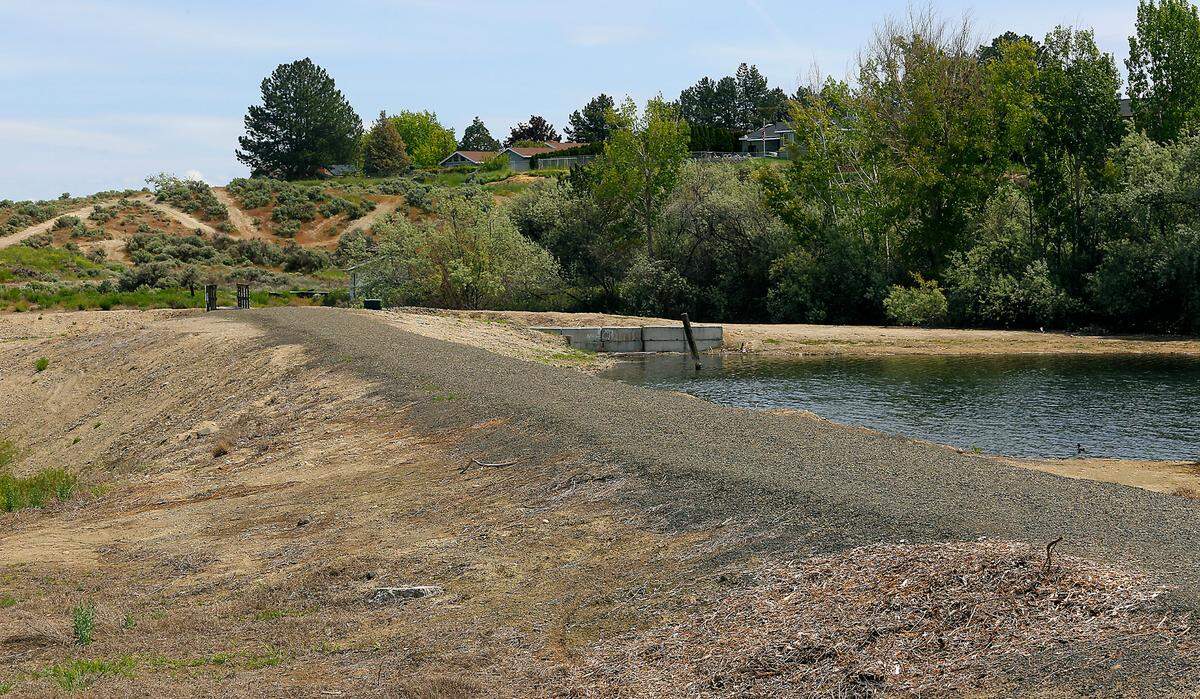 Blair Reservoir Dam, which created Elliot Lake just outside of Kennewick, is listed by the Washington state Department of Ecology as being in poor condition but not at risk of failure. It is near South Gum and South Kingwood streets outside Kennewick city limits.