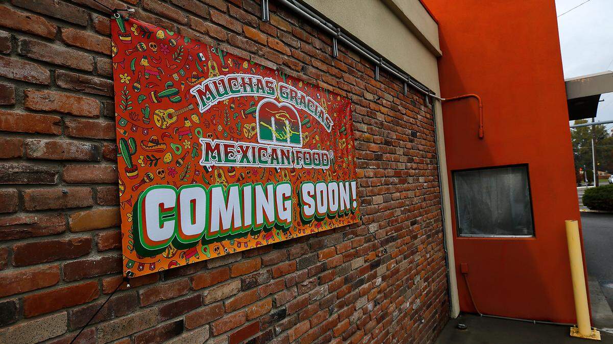 A new restaurant called Muchas Gracias is planning to open in the the former Taco John’s restaurant building at 701 W. Vineyard Dr. in Kennewick .