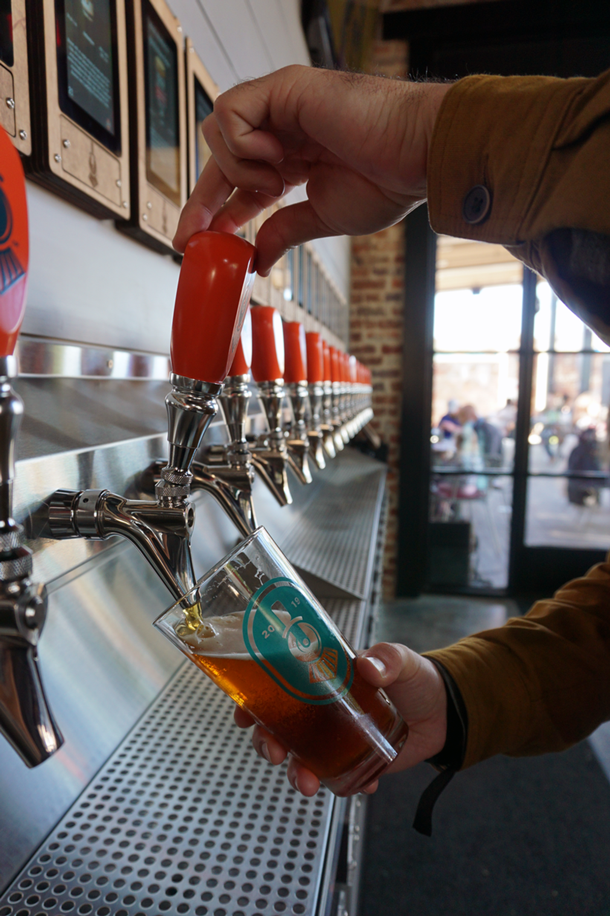 A new taproom concept coming the the Tri-Cities will let customers pour their own using the iPourIt self-serve system.