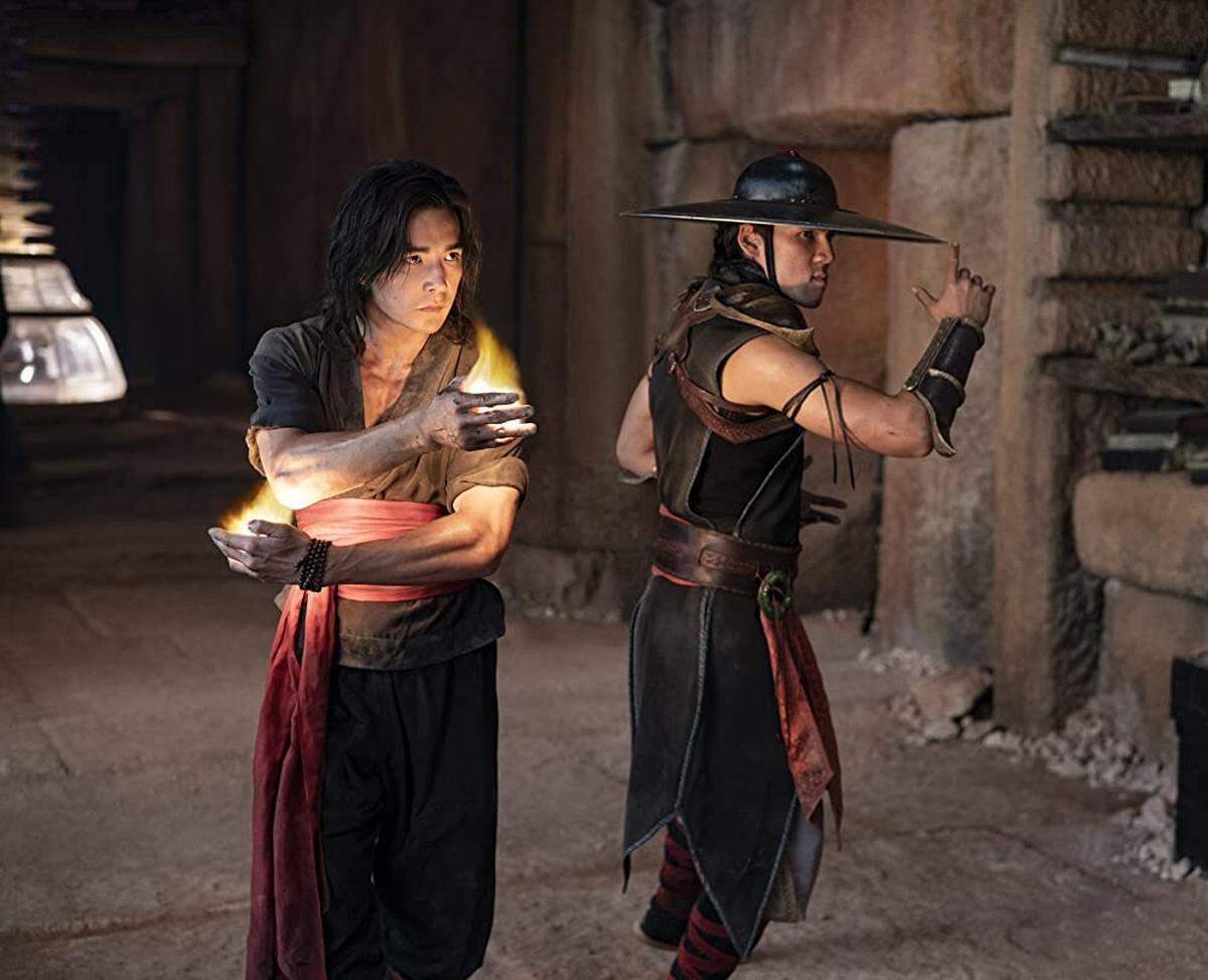 Ludi Lin and Max Huang in “Mortal Kombat.”