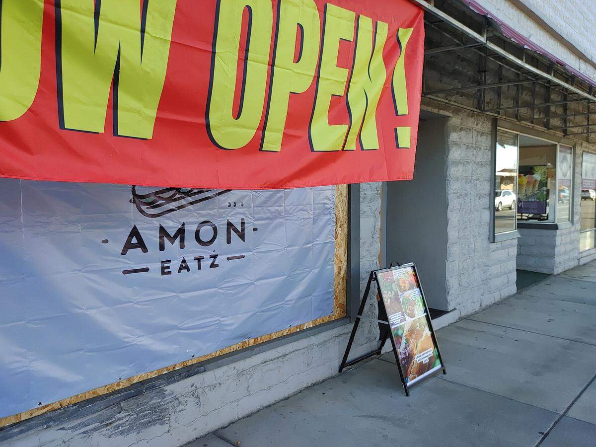 Amon Eatz has opened near the entrance to Howard Amon Park in Richland.