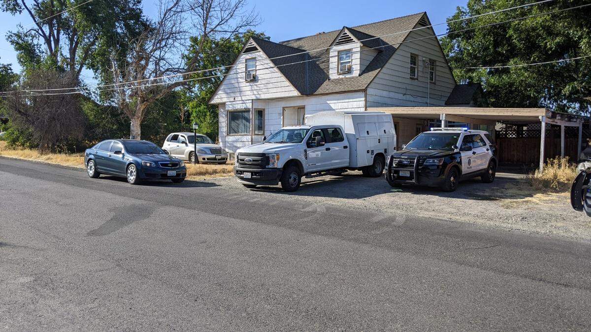 Kennewick police investigate the fatal stabbing of a Kennewick woman on the 3900 block of West Seventh Avenue near Highlands Middle School. The woman’s husband has been arrested.