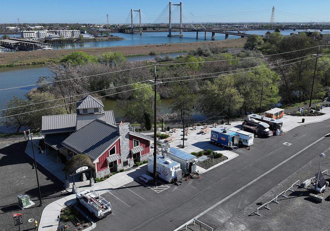 Wheat Head Brewing Co. has opened its much-anticipated new taproom on the Kennewick downtown waterfront.