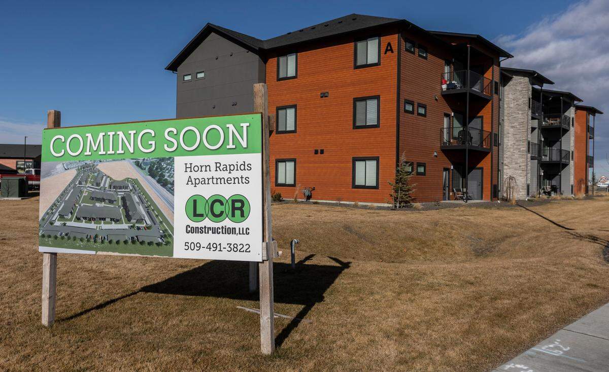 Four more apartment buildings, in addition to several more garages and covered car spaces, are being built in the Vicinity at Horn Rapids complex off of Kingsgate Way and Highway 240 in Richland. The project, which is in the initial stages, is worth more than $21 million.