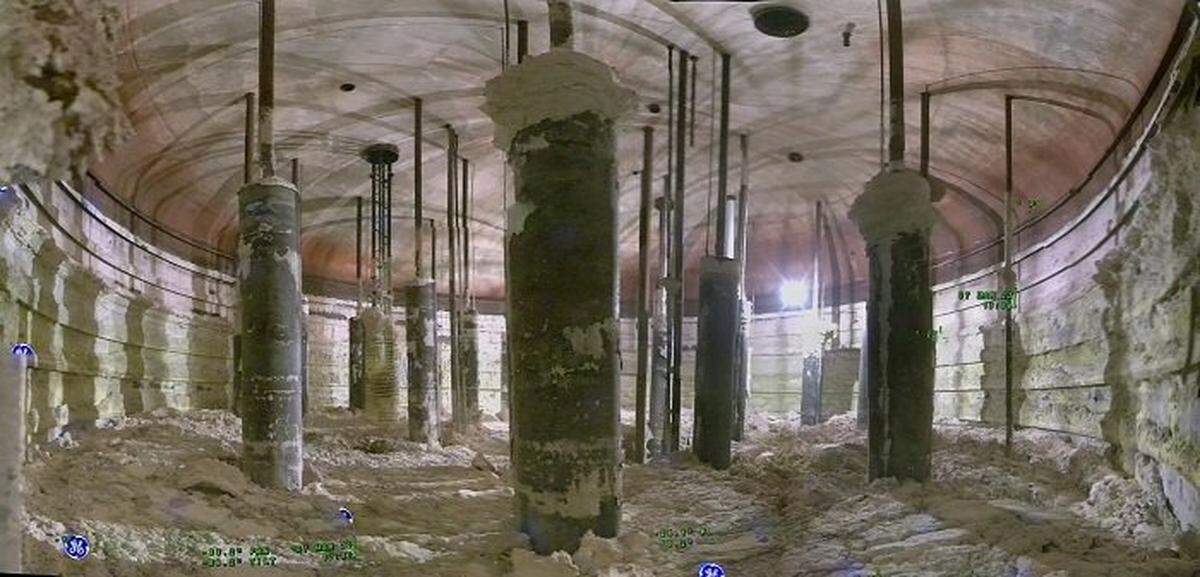 Waste retrieval from Tank AX-101 has begun. This in-tank photo shows the salt-based waste and the tank’s 22 air-lift circulators.