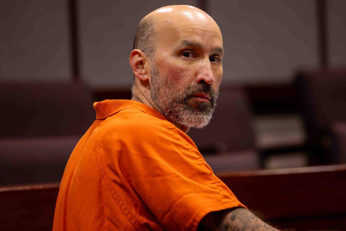 Javier Martinez appears at a Franklin County Superior Court hearing, asking for his 56-year murder sentence to be cut.