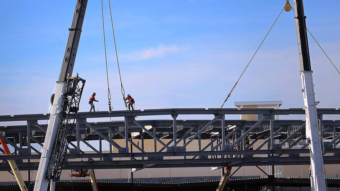 ‘Cranes everywhere’ as $71.3M Kennewick convention expansion nears milestone