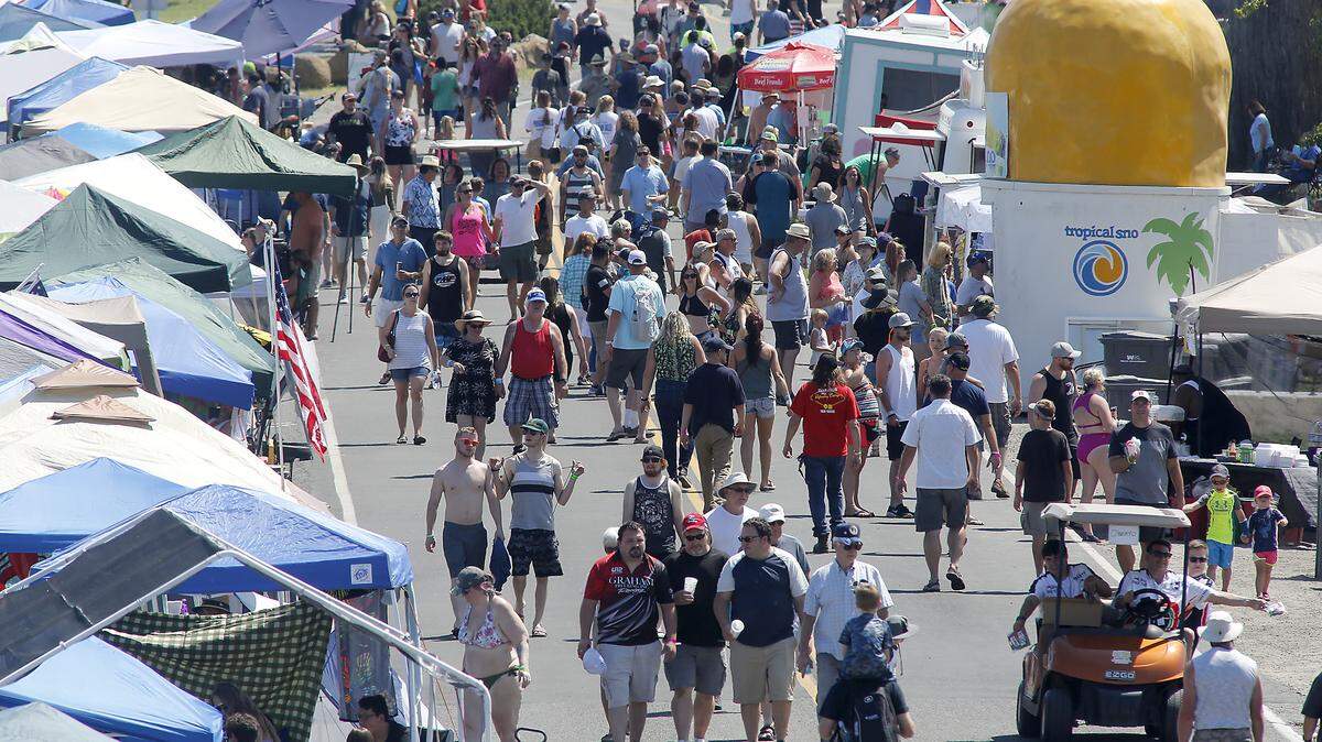 The Water Follies is a weekend full of hydroplane racing, as well as the STCU Over-the-River Air Show along the Columbia River in Kennewick and Pasco.