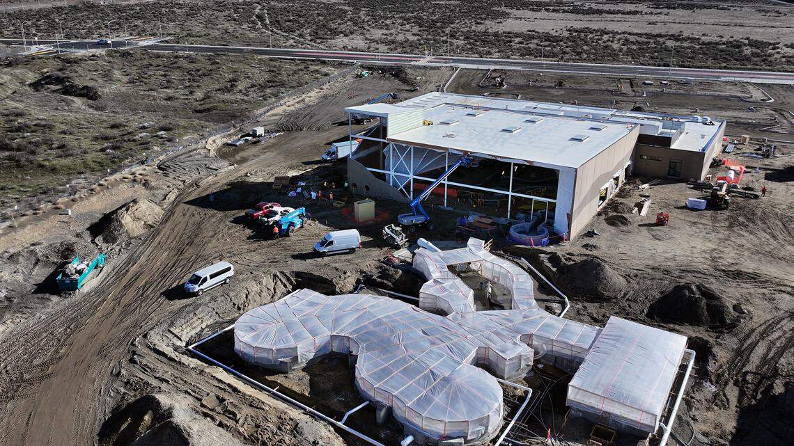 Opening date moved for Tri-Cities 1st water park. Take a look inside