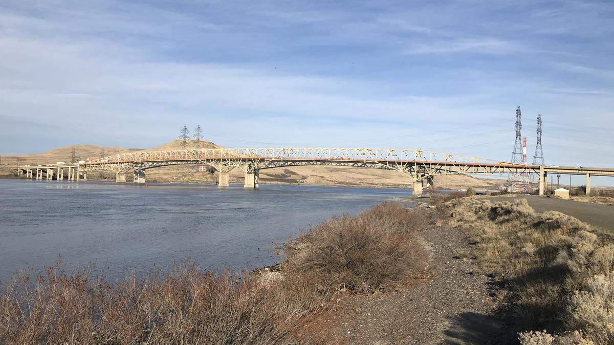 A pair of bridges carries Interstate 82 over the Columbia River between Washington and Oregon near Umatilla.